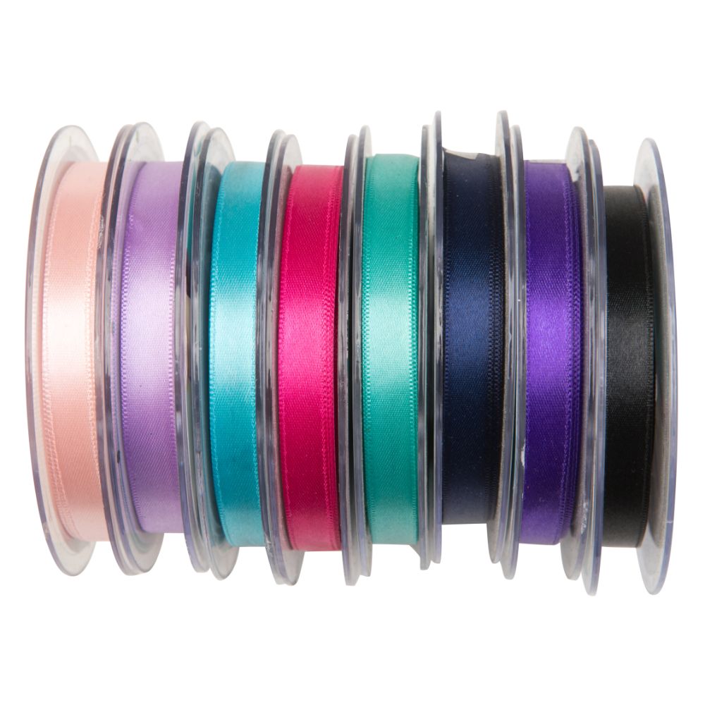 Exams: Plaits across the head with marine ribbon